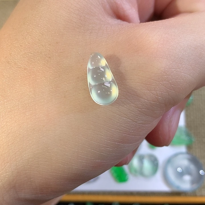 翡翠未镶嵌颈饰999999999