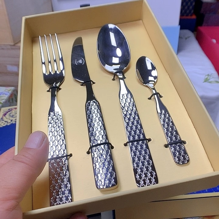 瓷片开播时间每周五周二