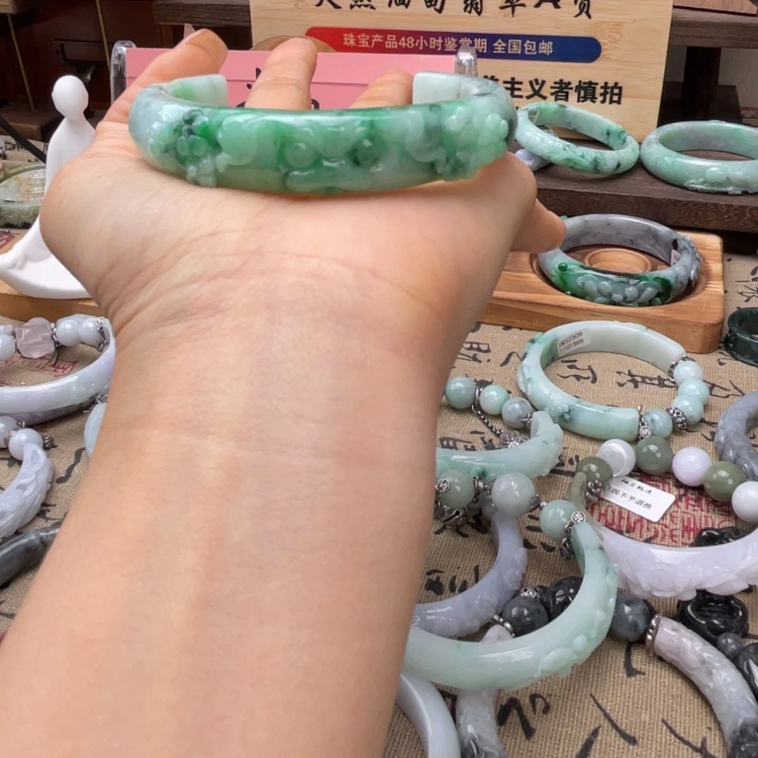 简****翡翠未镶嵌手链手镯