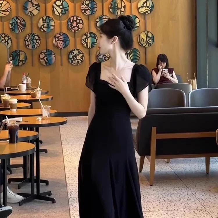 气质黑色雪纺连衣裙女夏季大码胖mm收腰法式赫本风高级感小黑裙子