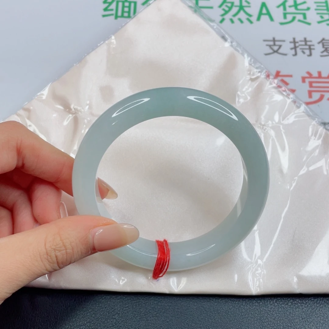 N***。翡翠未镶嵌手镯冰条