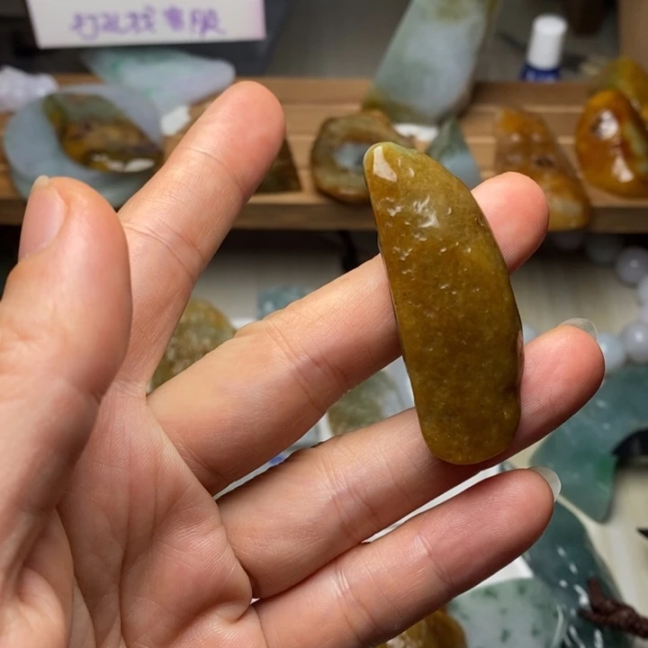 翡翠未镶嵌颈饰天然