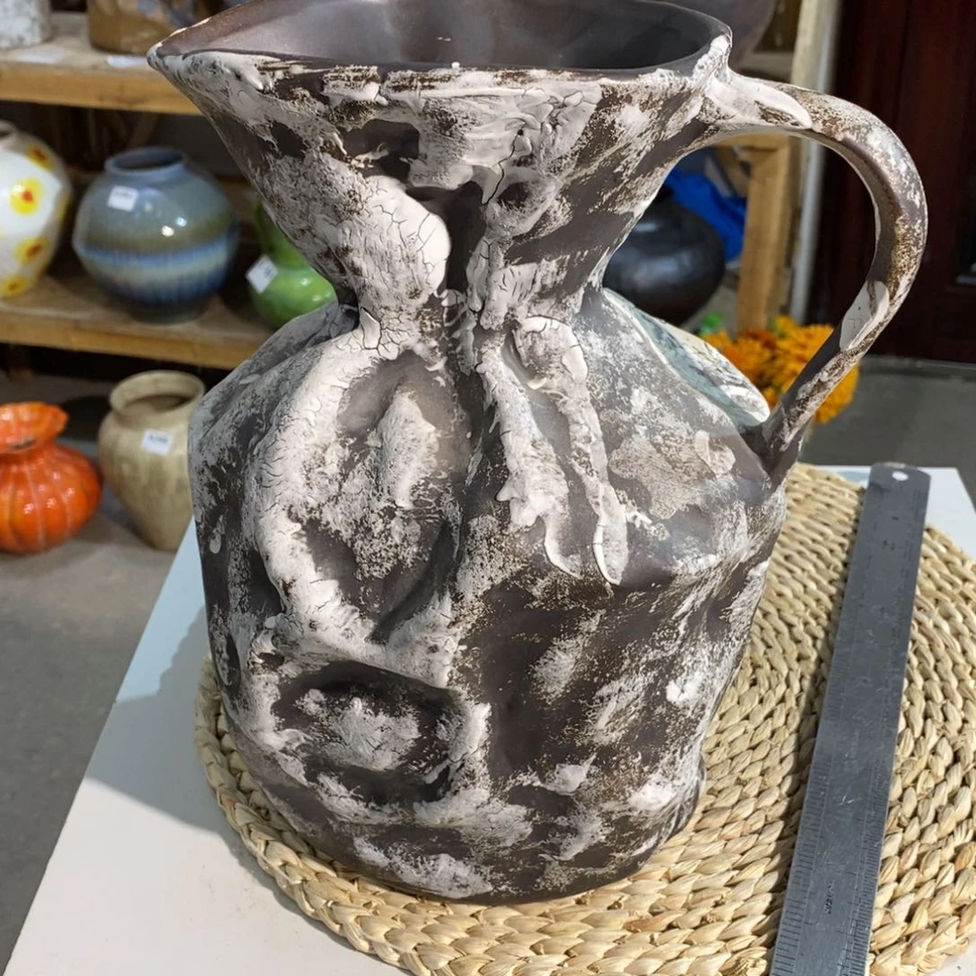 在***方瓷片景德镇陶瓷艺术研究院