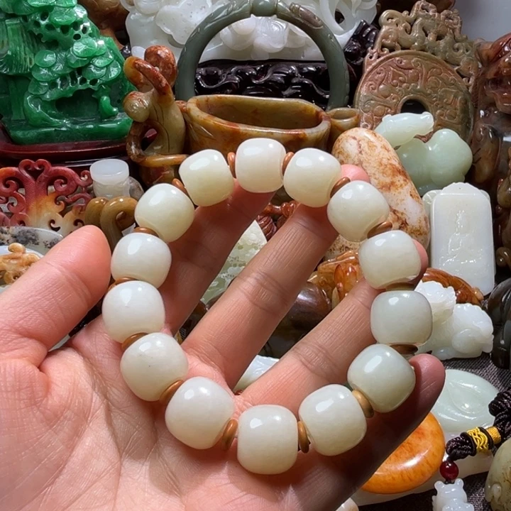 万***意和田玉未镶嵌挂件