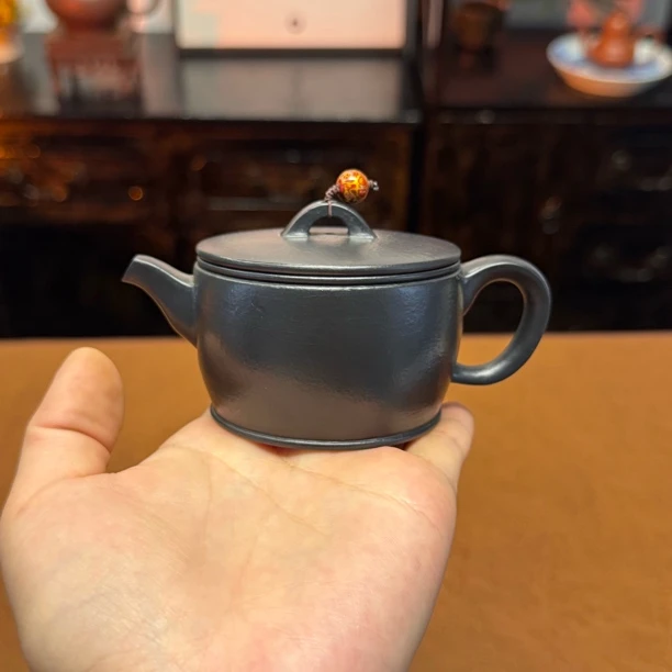 宜兴紫砂壶壶名，汉瓦，110cc，小煤窑朱泥捂灰工艺，全手工制作