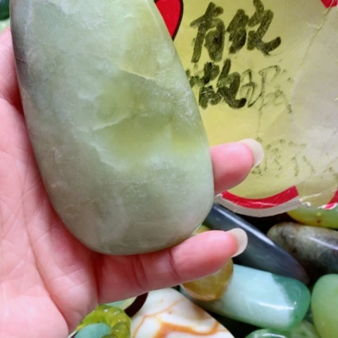 蛇纹石玉未镶嵌手把件