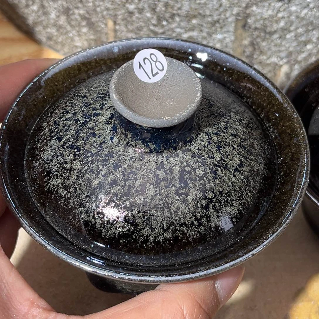 茶盏义兴龙窑坚持真柴烧微瑕