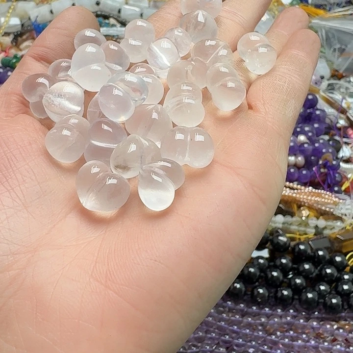 玛瑙/玉髓未镶嵌珠宝半成品一颗15mm白水晶屁桃