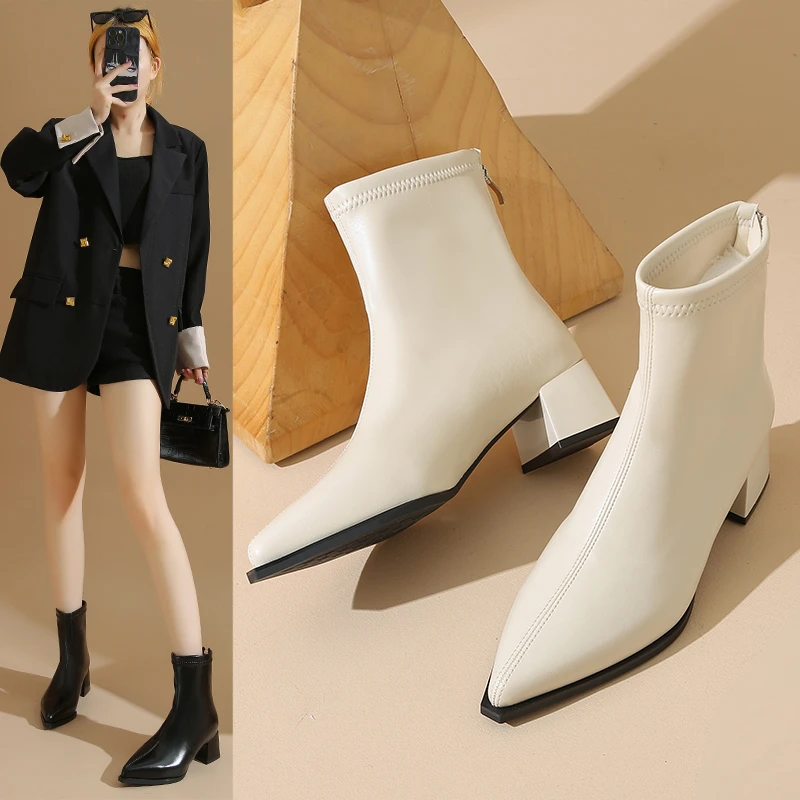 尖头高跟短靴2025新款秋冬超火粗跟瘦瘦靴黑色百搭小裸靴马丁靴女