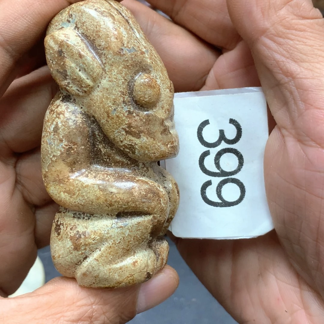 未镶嵌和田玉挂件