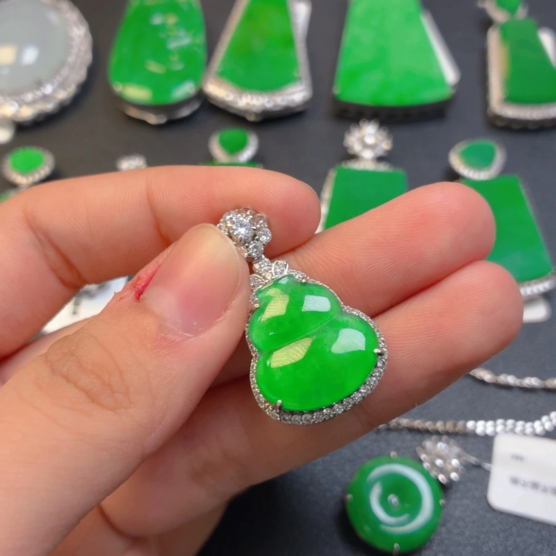 翡翠银S925镶嵌颈饰