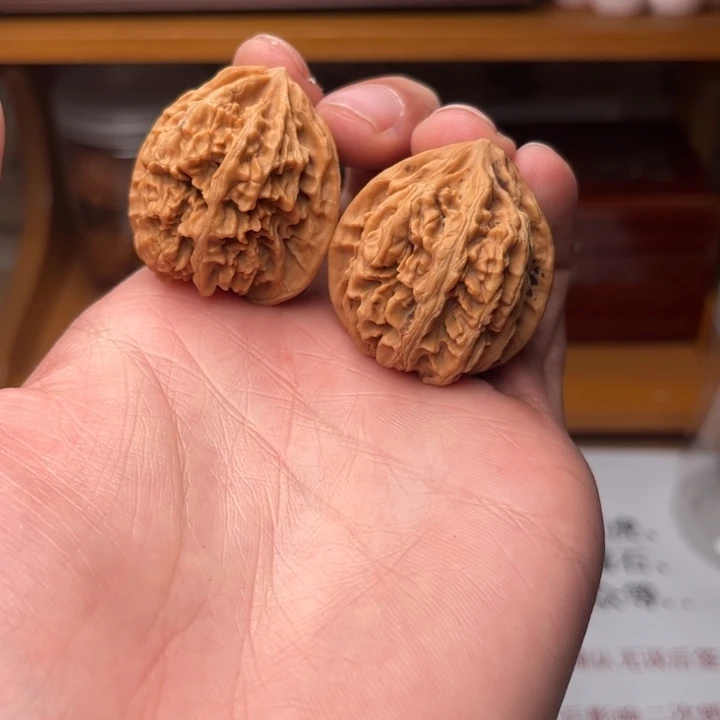 文玩核桃吊坠状元冠