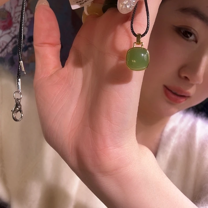 和田玉银S925镶嵌颈饰