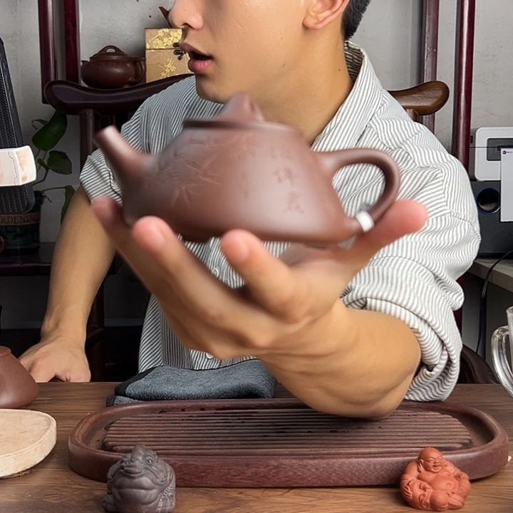 紫砂茶壶原矿紫泥刻绘200cc子冶石瓢