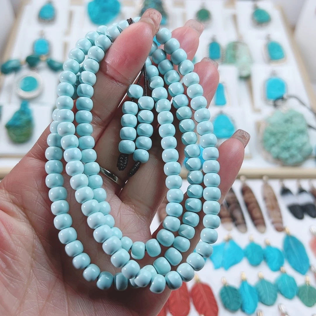 绿松石颈饰未镶嵌