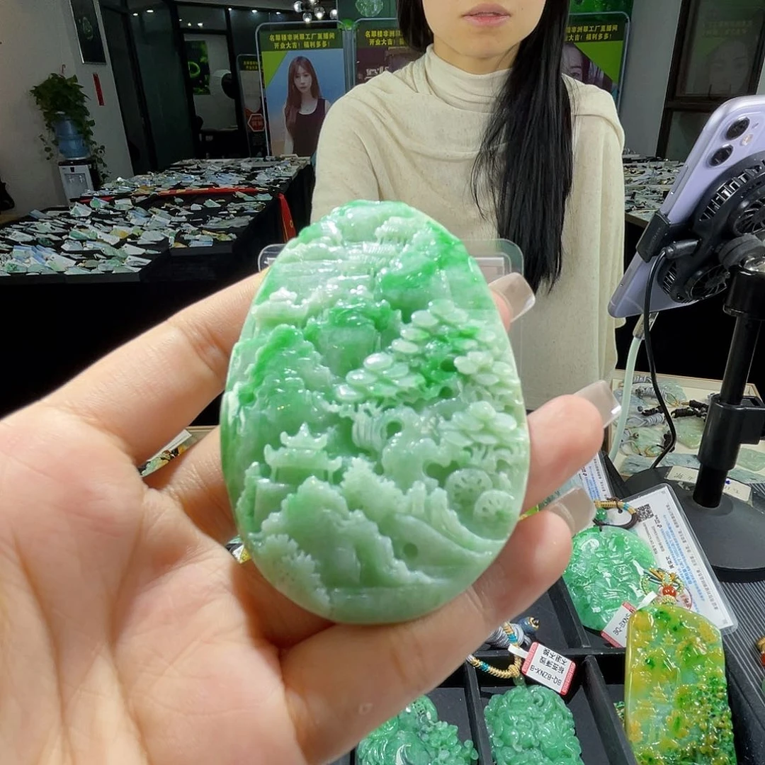 颈饰未镶嵌翡翠一