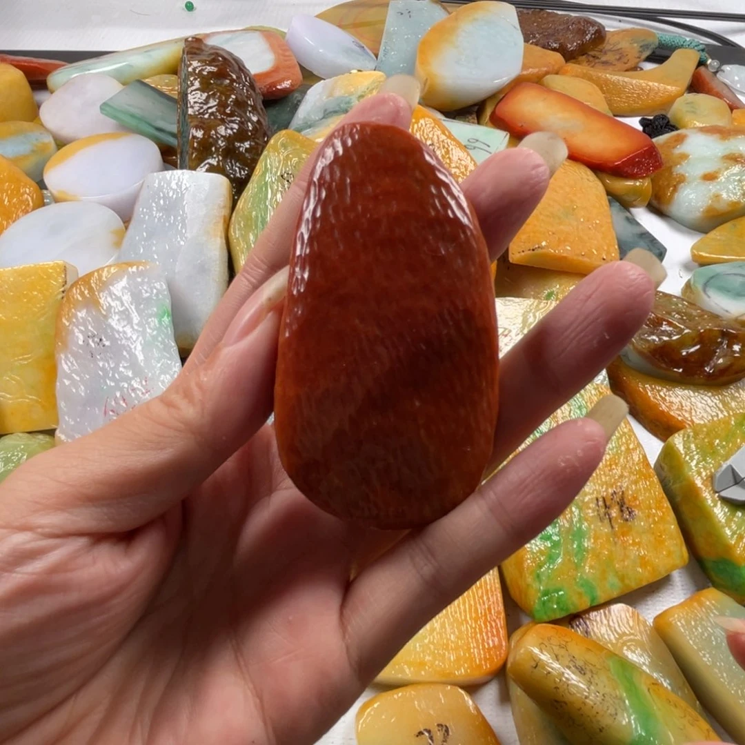 【闪购商品】颈饰未镶嵌翡翠翡翠