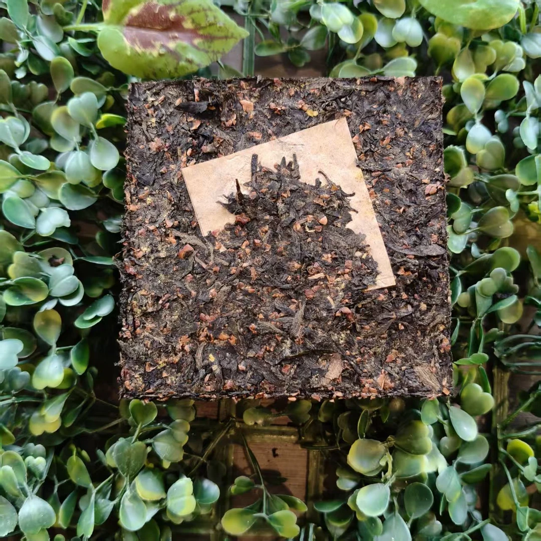 雨腾古茶 “X人 PF”天Z黑金刚天地YY原JH砖200g/砖（5月28）