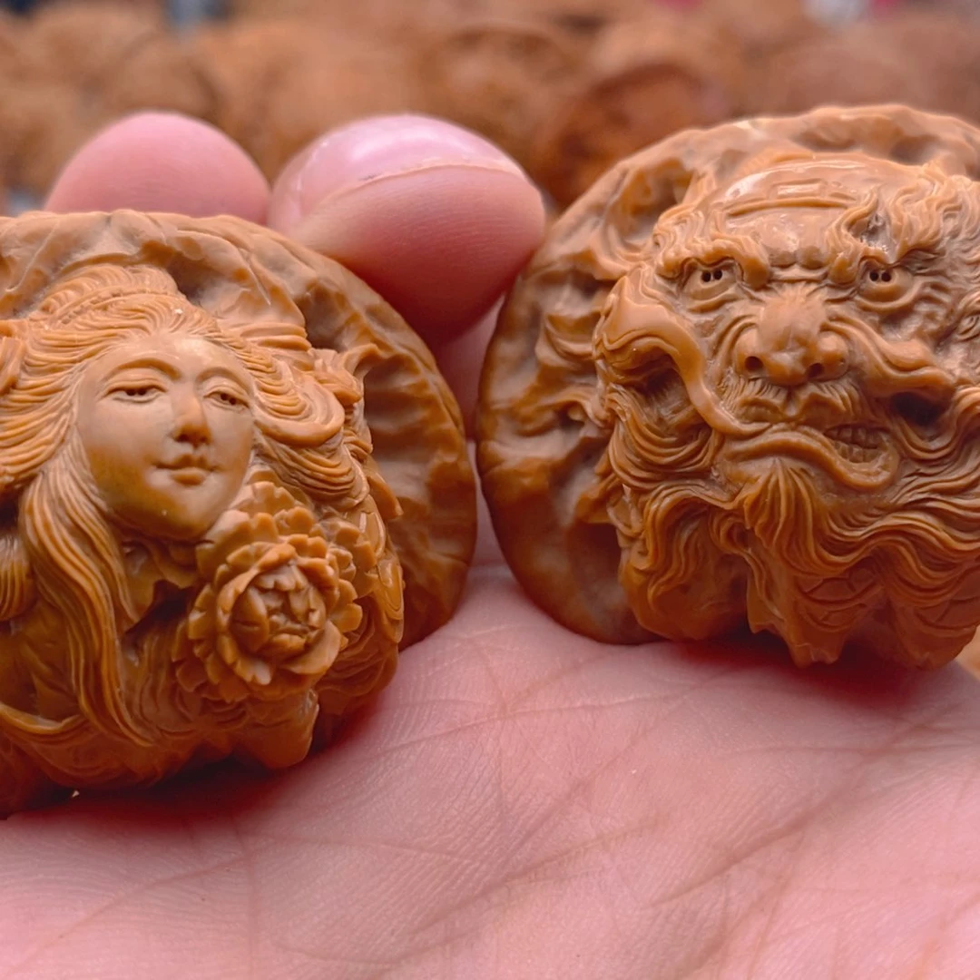 文玩核桃把件大*黑纯手工雕刻钟馗嫁妹