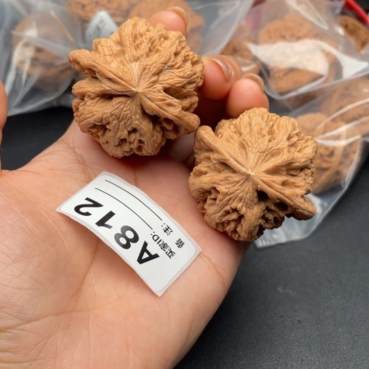 文玩核桃吊坠核桃