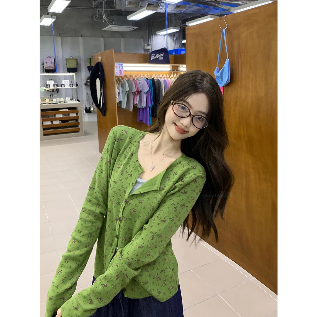 韩系氛围感圆领碎花针织开衫女超好看2025新款绿雅秋冬款开衫毛衣