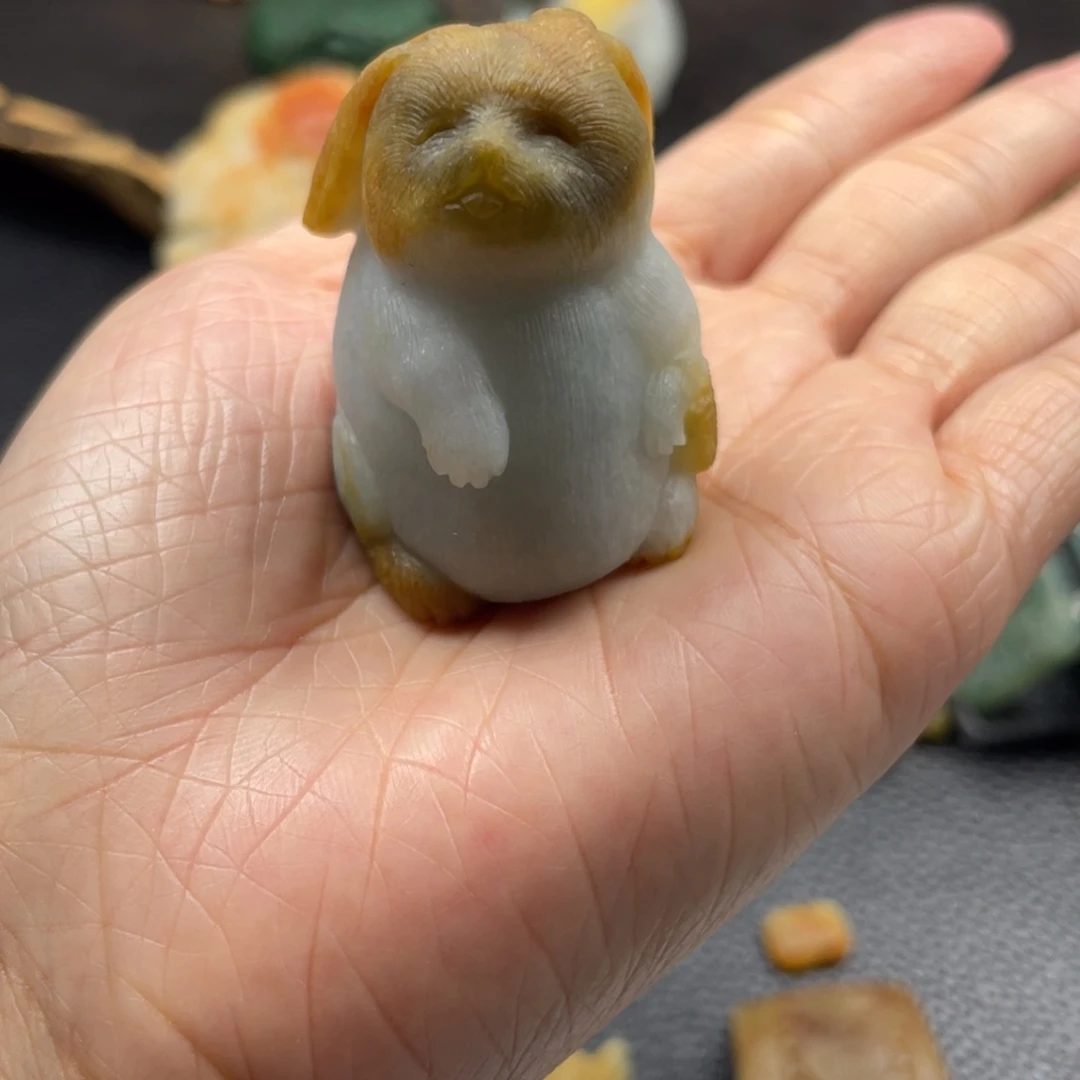 佩***7定制翡翠未镶嵌兔子