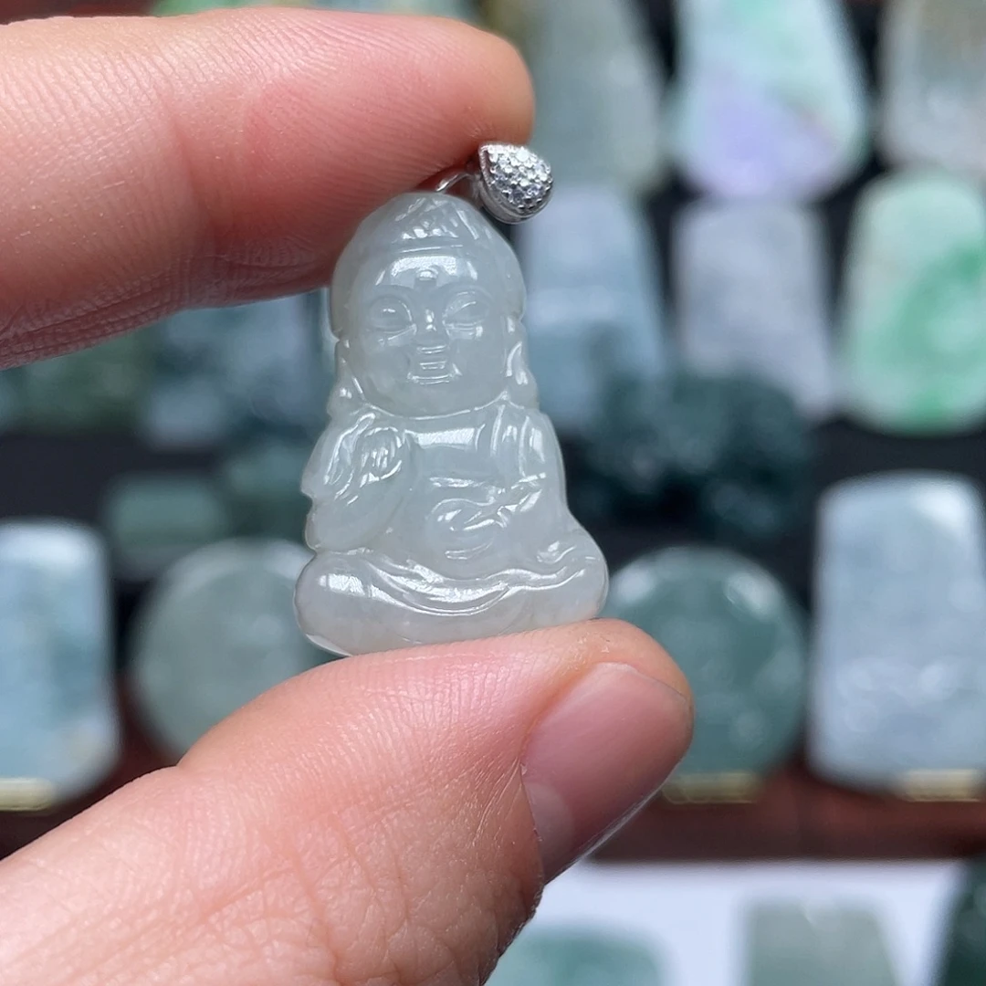 翡翠未镶嵌颈饰宝宝佛
