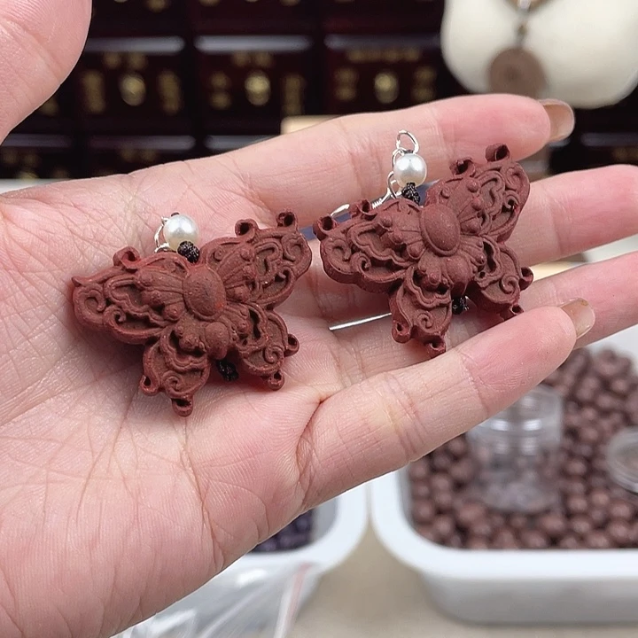 珠串花蕊夫人耳环一对