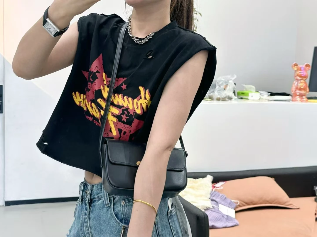 简衣 无袖字母拼接透气辣妹风重工宽松潮流T恤