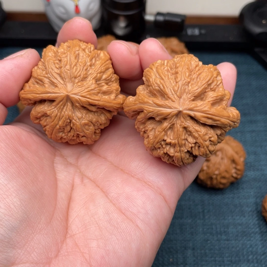 文玩核桃把件全品球筋46