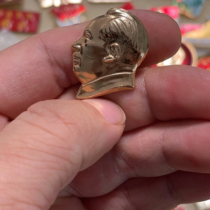 其他普通金属X****O普通纪念章