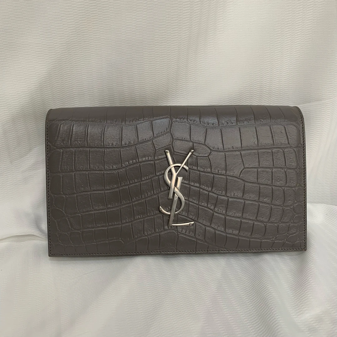 95新 YSL/圣罗兰 ysl 灰色鳄压手拿包 底长24cm