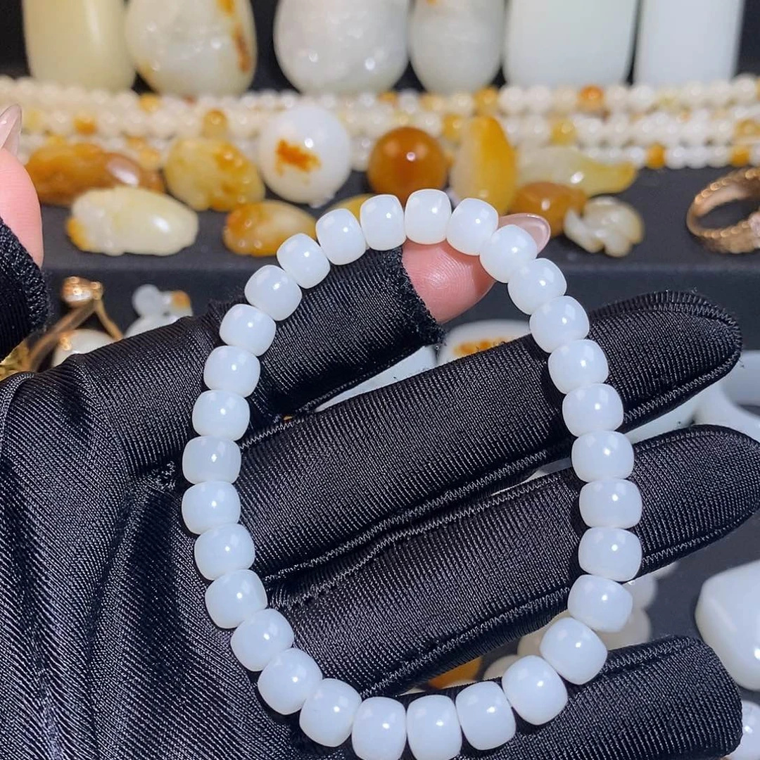 和田玉未镶嵌手链