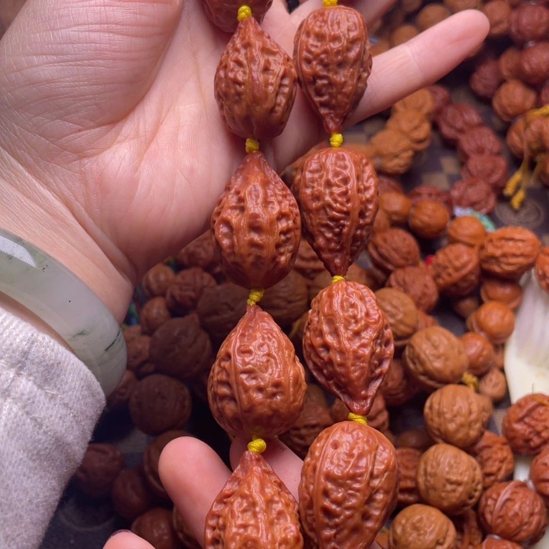 文玩核桃手串钱袋子