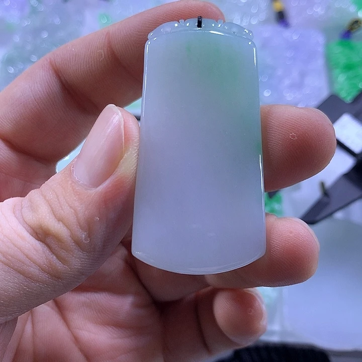 翡翠未镶嵌颈饰天然翡翠A货吊坠