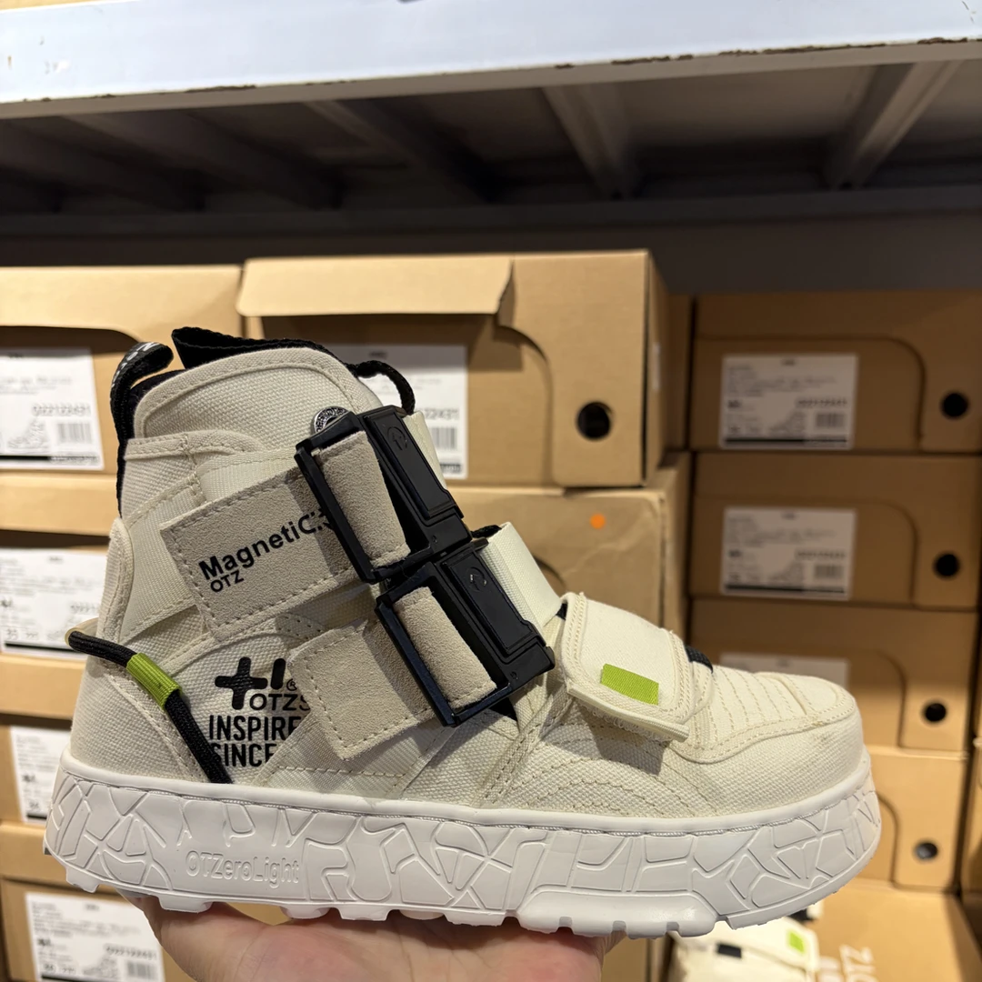 O22122431时尚潮牌丑萌鞋