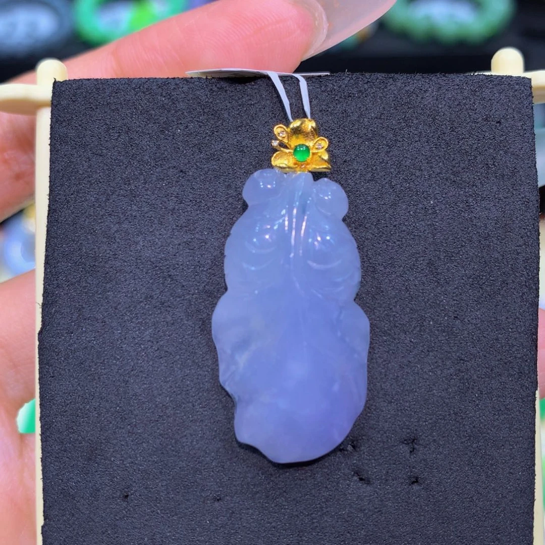 翡翠18K金镶嵌颈饰翡翠