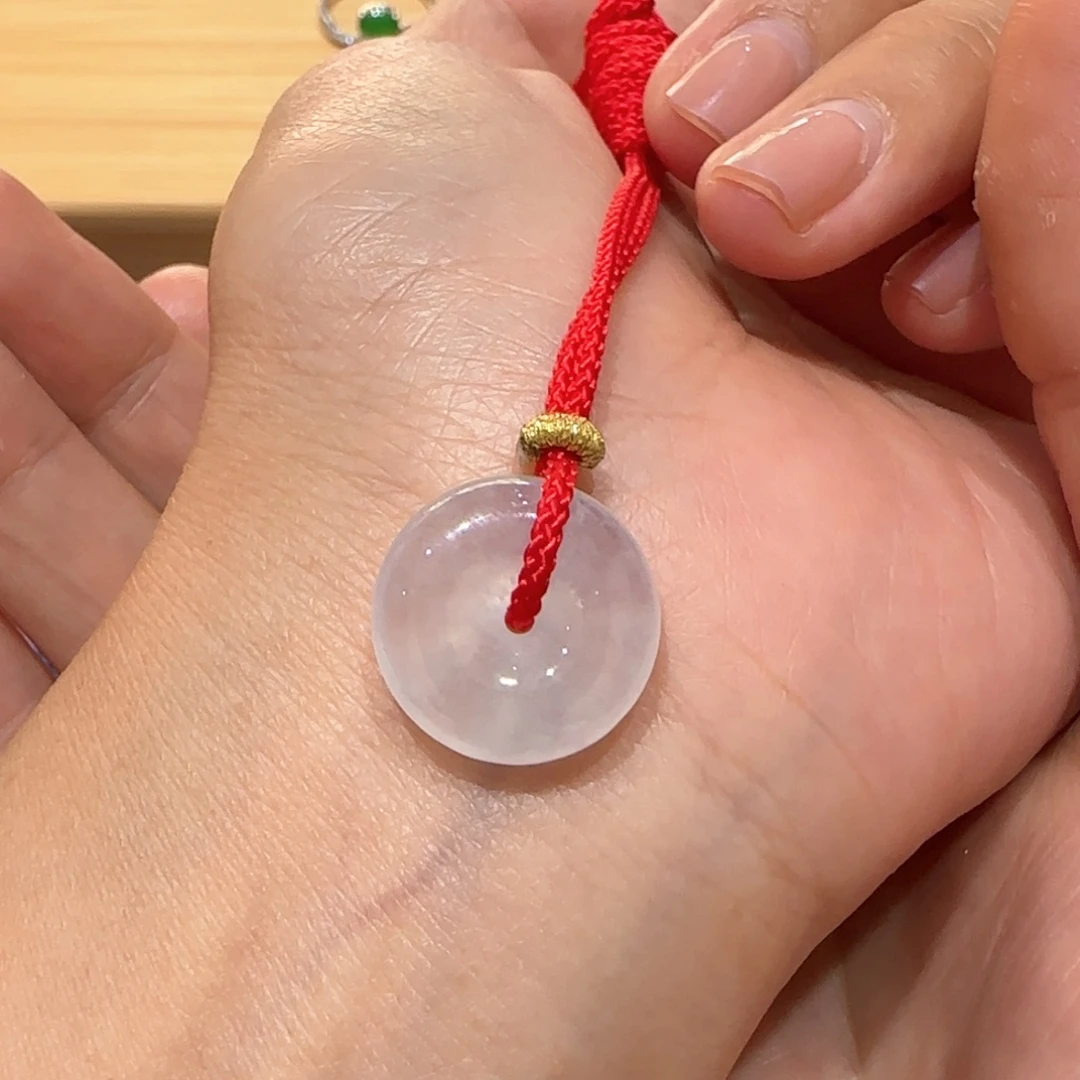 翡翠未镶嵌颈饰平安扣