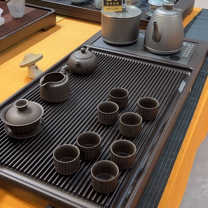 茶盘厂东坡！茶盘厂东坡……在乎