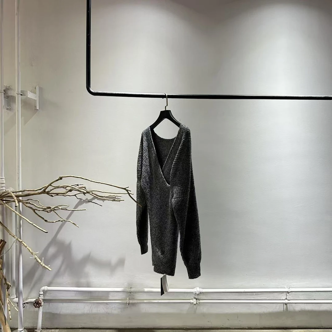 【收藏】设计师款限量款交叉结构设计银葱毛衣2.6