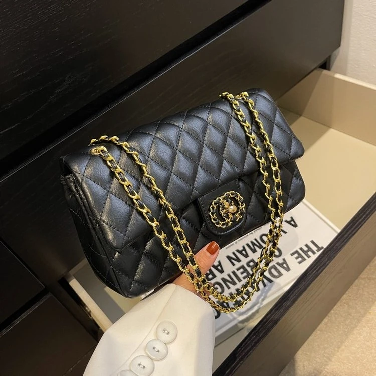 小香风链条款见外包装单肩斜挎包休闲小众简约慵懒风