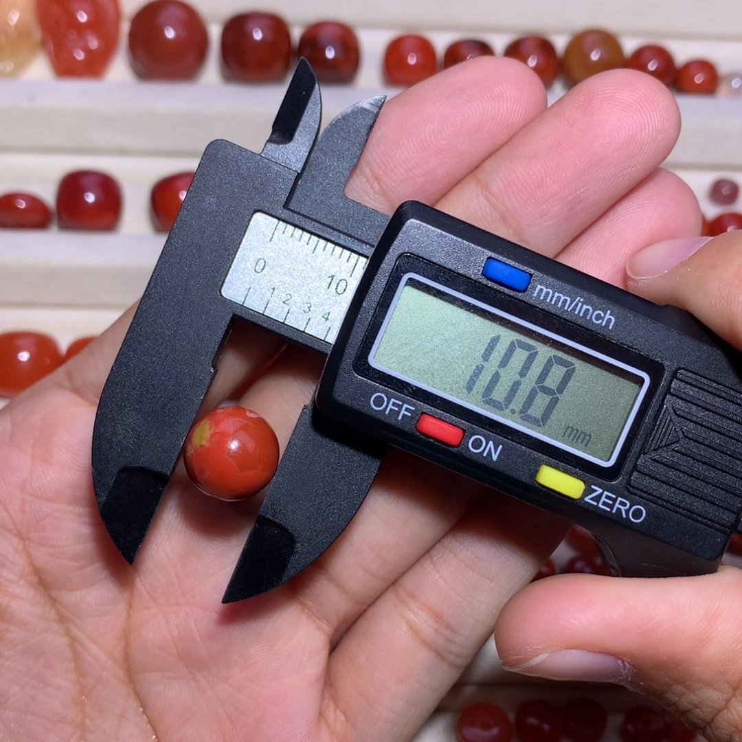 南红玛瑙未镶嵌包浆圆珠