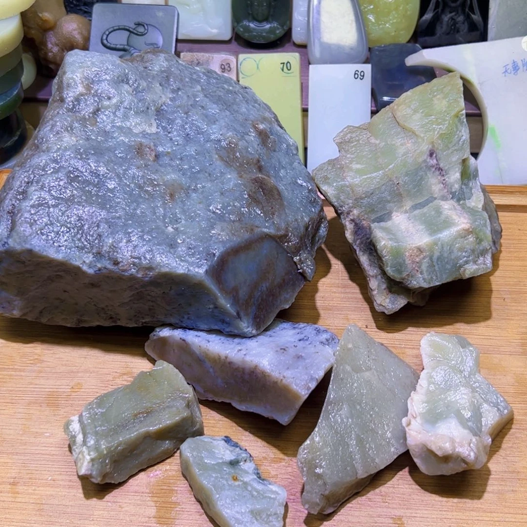 和田玉未镶嵌珠宝半成品