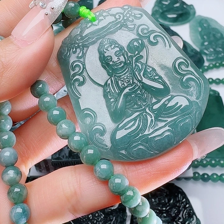 翡翠未镶嵌颈饰111
