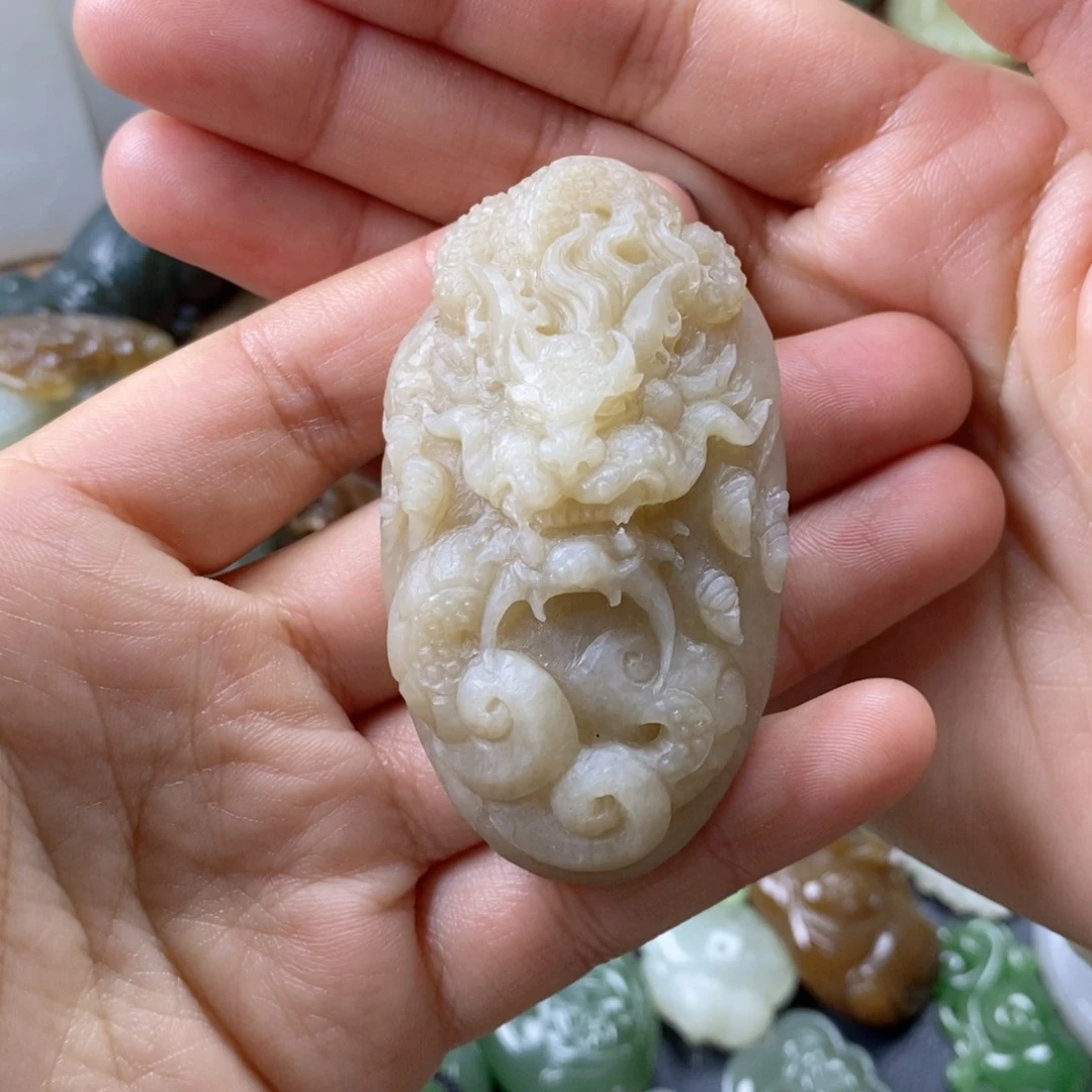 未镶嵌和田玉挂件