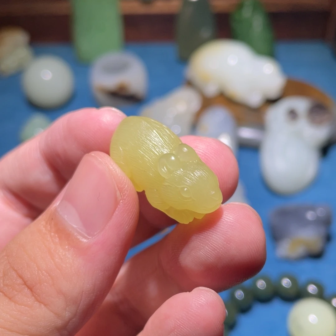 颈饰未镶嵌和田玉