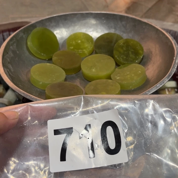 蛇纹石玉未镶嵌珠宝半成品