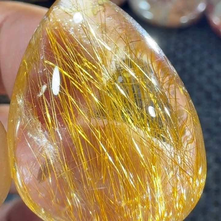 未镶嵌颈饰水晶天****深