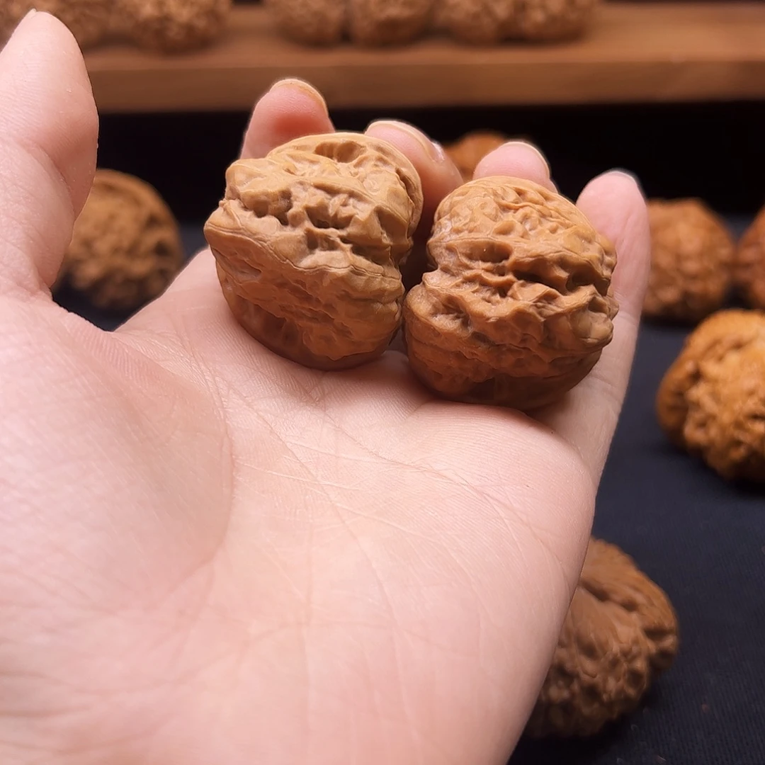 核桃把件蛤蟆头38