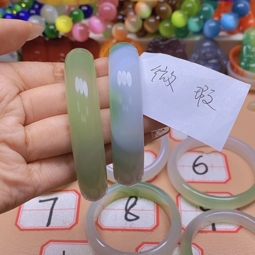 【闪购商品】玛瑙/玉髓颈饰未镶嵌太****阳